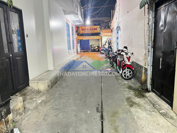 Nhà 4 tầng bùi thị xuân, tân bình, 43m2, 5pn, hẻm xe hơi, 8.6 tỷ