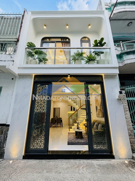 Nhà 2 tầng mới 100% full nội thất xịn - 40m2 hẽm ô tô ngay mặt tiền luôn giá chưa tới 6 tỷ