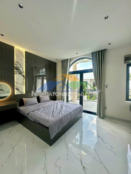 Nhà này không mua thì mua nhà nào - giá rẽ hơn nhà kiệt