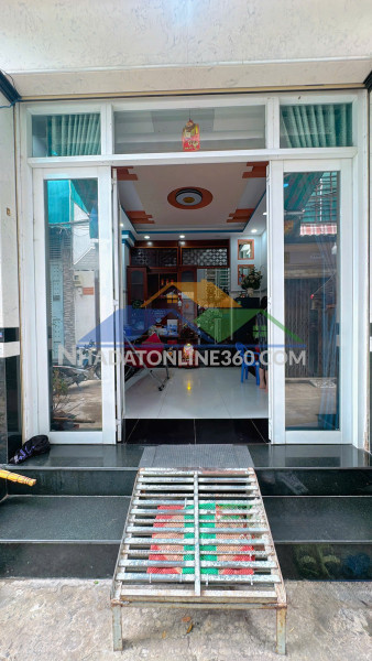 Nhà mới 4 tầng hẻm thông 4m gần công viên bông sao p5q8. giá 4.98 tỷ