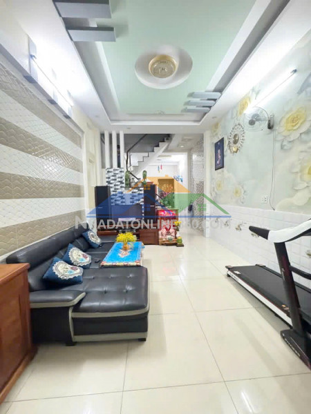 Nhà 2lầu/st shhc 4*13m mã lò p.bhh a q.bình tân oto trước nhà