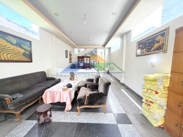 Bán tòa chdv 210m² gần quốc lộ 13 – 4 tầng thang máy, 14 phòng, dòng tiền 50 triệu/tháng chỉ 12 tỷ