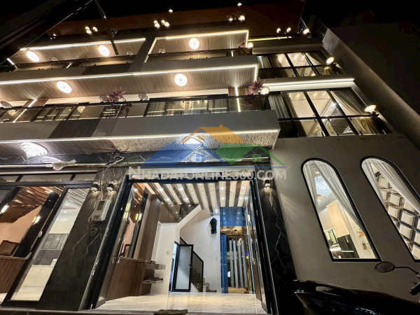 Nhà có thang máy, huỳnh tấn phát, ngang 8.5m, full nội thất