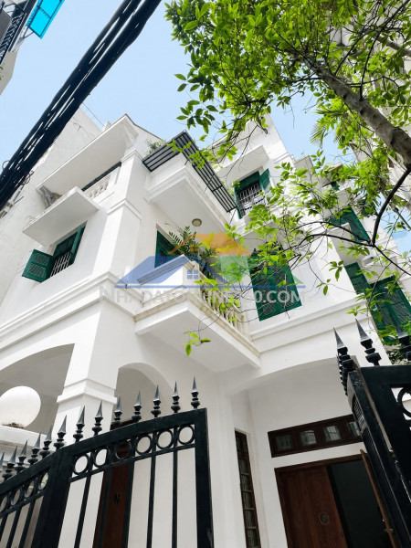 Lạc long quân – biệt thự lô góc – ô tô 7 chỗ – 120m² – 4 tầng – mt 9,3m – 275tr/m²