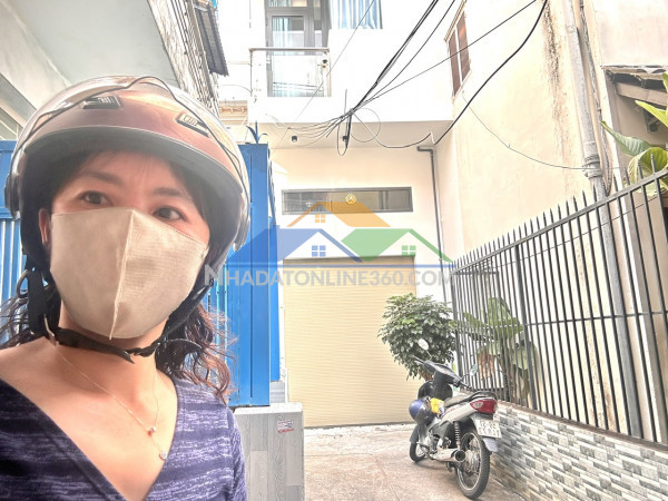 Nhà đẹp 5 tầng vào ở ngay- đ.bến vân đồn- trước nhà rộng...