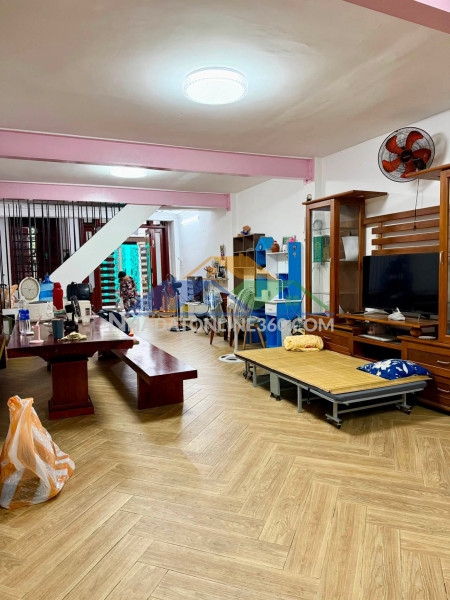 ????????toà căn hộ 4 tầng gồm 14 phòng ngô thì nhậm đã full khách thuê