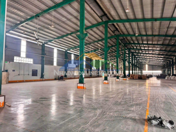 Cho thuê nhà xưởng 1500m quận 12. giá: 130tr. xe container có sẵn pccc