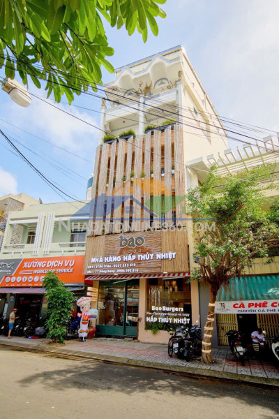 Sang nhượng nhà hàng đẹp tại nha trang , đầu tư kỹ, full...