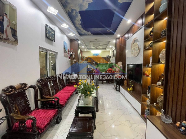 Bán nhà mặt phố hoàng cầu, 55m2, 9 tầng thang máy, mặt tiền 4.5m, 32 tỉ, vỉa hè, kinh doanh