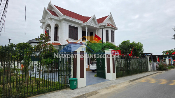 Cần bán biệt thự đẹp – giá đầu tư tốt – thị trấn hoàn...