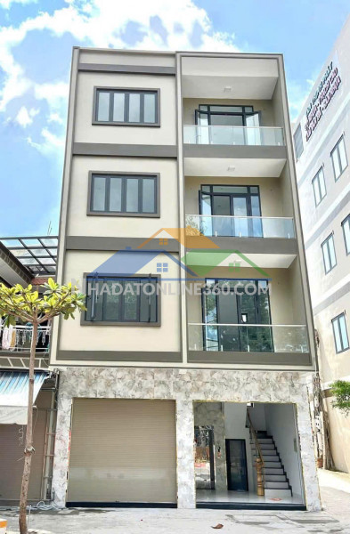 Chính chủ cho thuê nhà nguyên căn 1 triệt 3 lầu có thang máy tại...