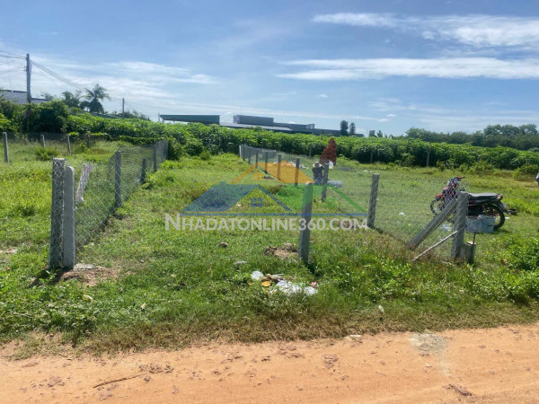 Vị trí đẹp - giá tốt - chính chủ bán lô đất tại tân hưng, tân châu, tây ninh.