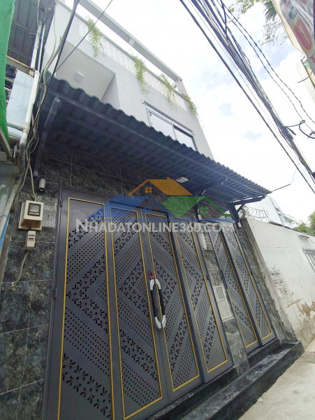 Nhà hẻm phạm thế hiển gần chợ p5q8, giá : 5.6 tỷ (thương lượng)
