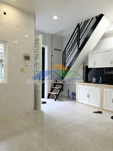 Nhà 3 tầng vài bước ra mặt tiền hưng phú p9q8 (p.chánh hưng). giá: 2.7 tỷ