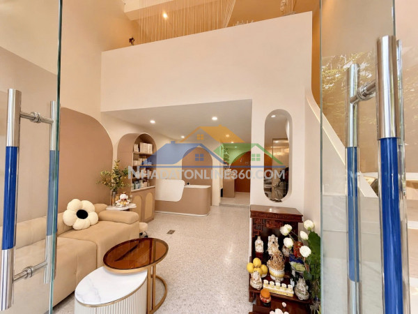 Sang nhượng spa full nội thất tại phường đề thám , tp thái...