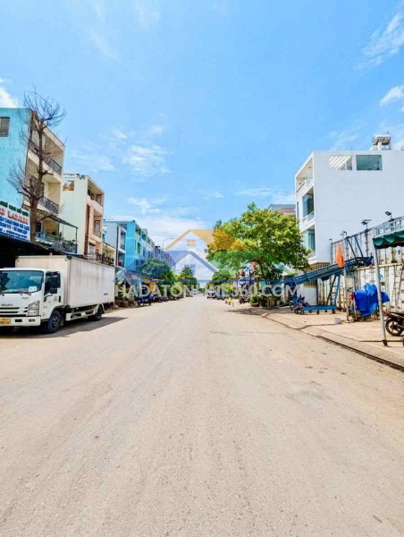 Bán nhà mặt tiền kdc bình điền q.8 – 5x22m – 110m2 – nhỉnh 6 tỷ – lh 0784968131