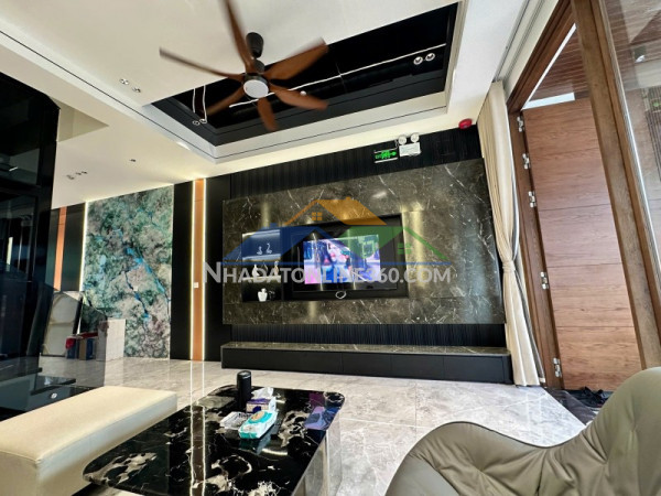 Bán villa sơn thủy đông 1, 90m², 5 tầng, cách biển 300m, giá 16,8...