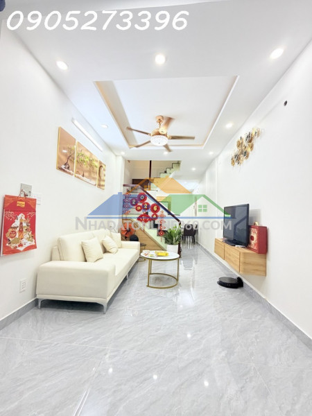 Siêu phẩm…hxh trung tâm tân bình khu sân bay, 30m2 2 tầng 2pn, sổ a4 hoàn công đủ, chào chỉ 3.x tỷ tl.