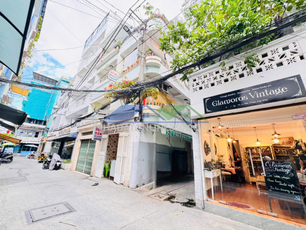 Quận 1: chính chủ 0938676685 bán nhà 6 tầng mặt tiền lê thánh tôn, p.bến thành- nhà 2 mt trước & sau- ngay chợ bến thành- dt 4m*17m vuông vức- giá trị thương