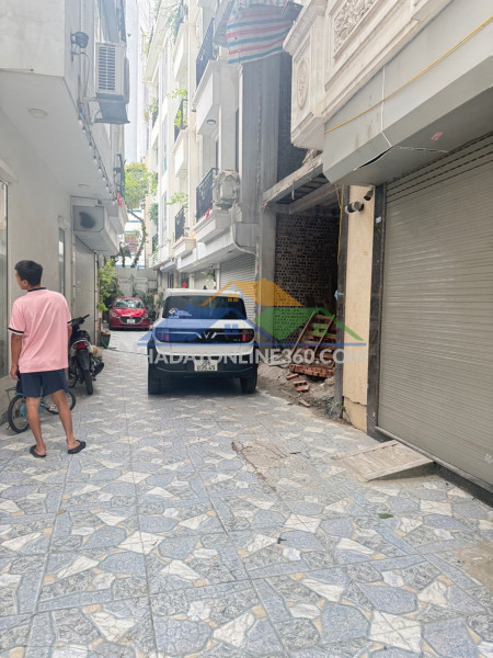 Bán nhà bát khối 8 tỷ 35m ô tô vào tận cửa