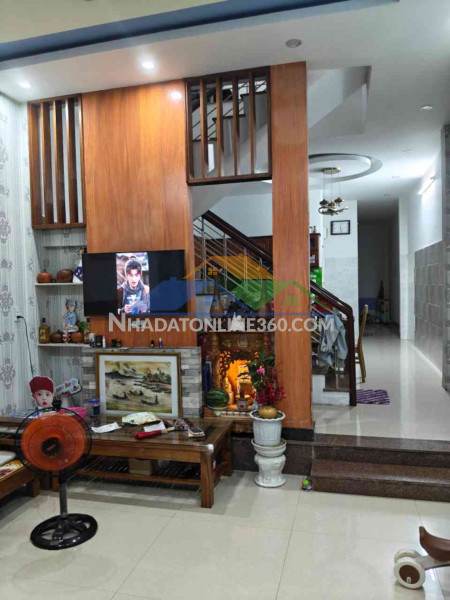 Bán nhà 2 tầng, nguyễn hữu hào, nam việt á đà nẵng 90m2, đường 5,5m, giá 8,3 tỷ