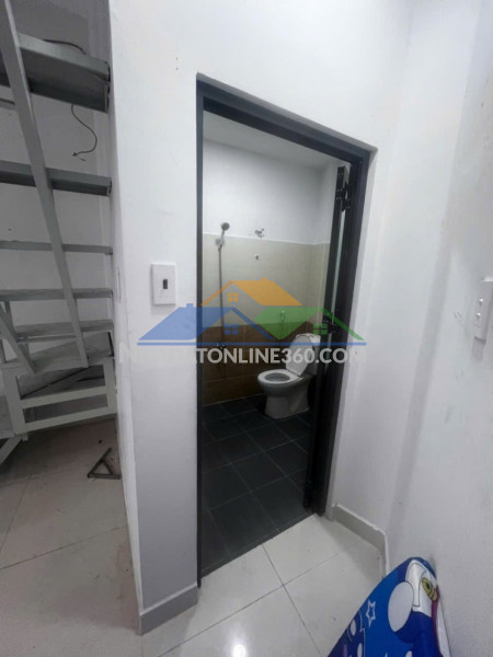 Bán nhà phú nhuận hxh 60m2 2 tầng ngang 10m 3 pn đẹp sát mt dân...