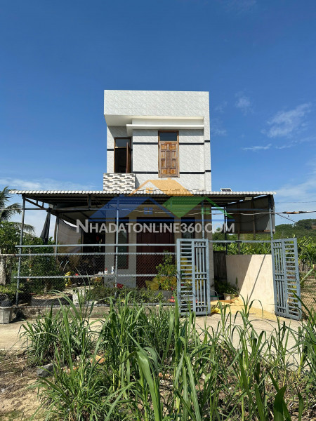 Bán nhà mê 2 tầng còn mới khê định tịnh khê quảng ngãi, 192m2...