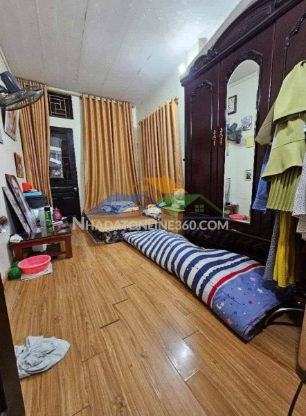 Bán nhà mặt phố bùi thị xuân, 30m2, 4 tầng, 23.5 tỉ, vỉa hè...