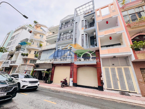 Quận 1: chính chủ 0938676686 bán tòa nhà 8 tầng có hầm mặt tiền thi sách, p.sài gòn- dt 76m2- view full toàn cảnh sg- ngay công trường mê linh siêu đẹp khai