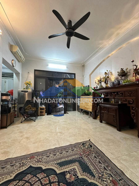 Bán nhà hàng bông, 45m2, 6 tầng, mặt tiền 4.5m, 25.5 tỉ, gần mặt phố, kinh doanh homestay
