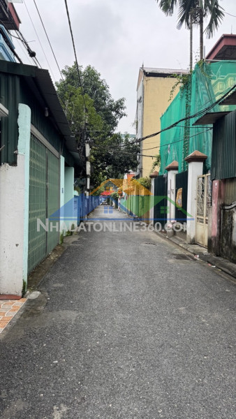 Bán đất tặng nhà c4 giang biên-ô tô đỗ cổng- ngõ thông tiện ích-58m hơn 4 tỷ