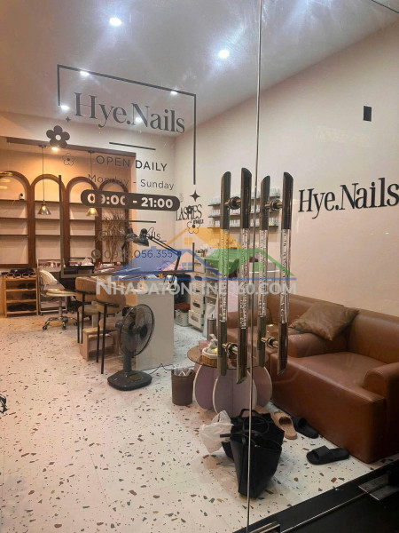 Cần sang nhượng cửa hàng nails – 28m² – mặt đường lớn...