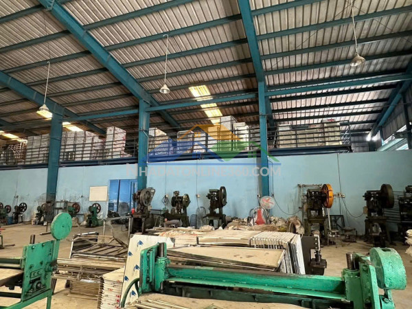 Gấp bán nhà xưởng mặt tiền đường thanh niên bình chánh 2807m2 thổ cư 2200m2-58 tỷ