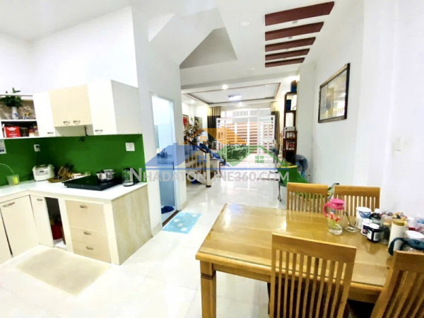 Bán nhà đường 339, phước long b, q9, thủ đức, tp hcm. dt 100m2, 4...