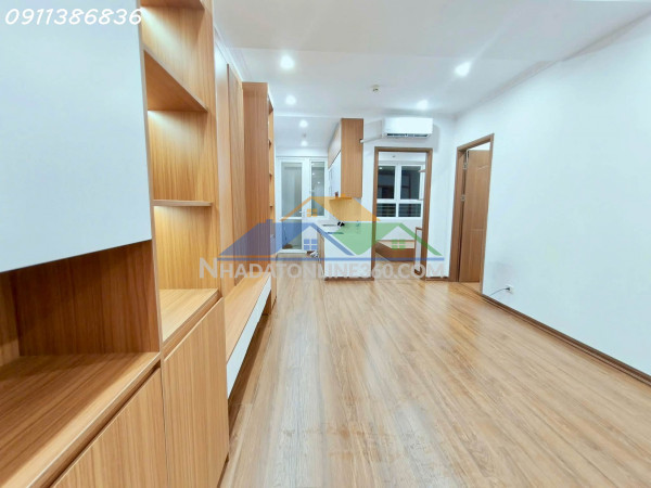 ????a14 nam trung yên, nội thất siêu vip 62m 2pn, trung tâm cầu giấy, vị trí cực đẹp, hơn 5 tỷ