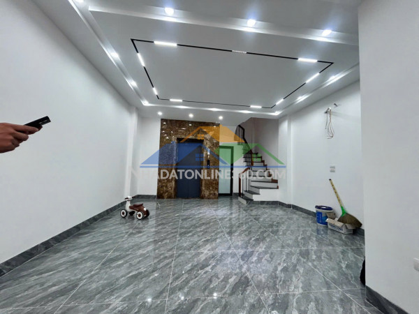 Cho thuê nhà xây mới có thang máy – khâm thiên, đống đa  6 tầng  4pn  17 triệu/tháng