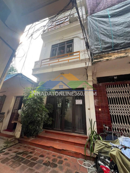 Cho thuê nhà nguyên căn nguyễn văn cừ- 50m 4 ngủ 9,5tr/ tháng