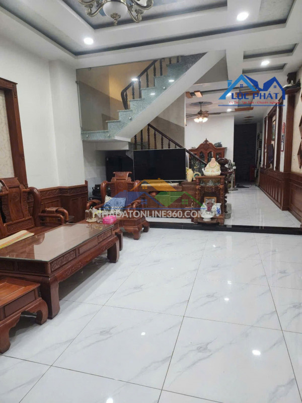 6,5 TỶ SỞ HỮU 218M² NHÀ 3 TẦNG – 2 MẶT TIỀN LONG BÌNH
