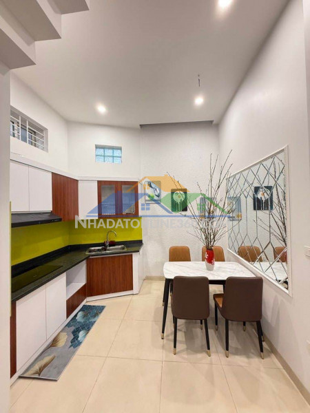 Cho thuê chung cư khai sơn ngọc thụy- 101m lô góc 3 ngủ full nt 12 triệu/ tháng