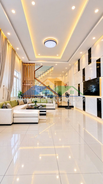 Nhà căn góc nguyễn công hoan 134m2, 2 mặt tiền, gần bến xe, giá 8,05 tỷ