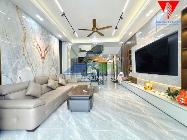 Bán nhà xây mới kính koong miếu hai xã – tuyến 2 hồ sen
