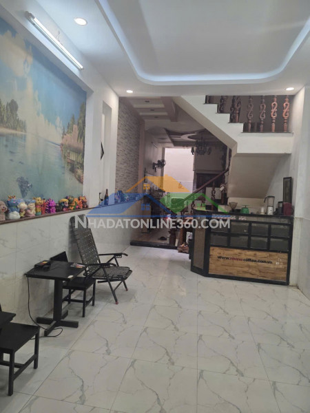 Nhà đẹp – giá tốt  – chính chủ cần bán tại mặt tiền số...