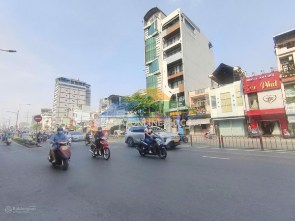 Nhà bán  kdc bình hưng gần ủy ban , 3 tầng, 4x20 m , chỉ 9.3 tỷ