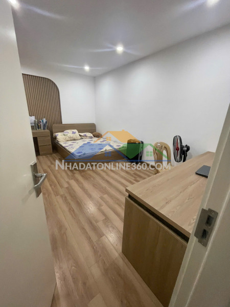 Cho thuê nhà mặt phố nguyễn văn trỗi – 80m² × 8 tầng  thang máy  55 triệu/tháng
