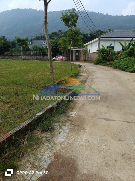 Nhỉnh 2 tỷ anh chị có ngay lô đất diện tích 100m2 đất tại...