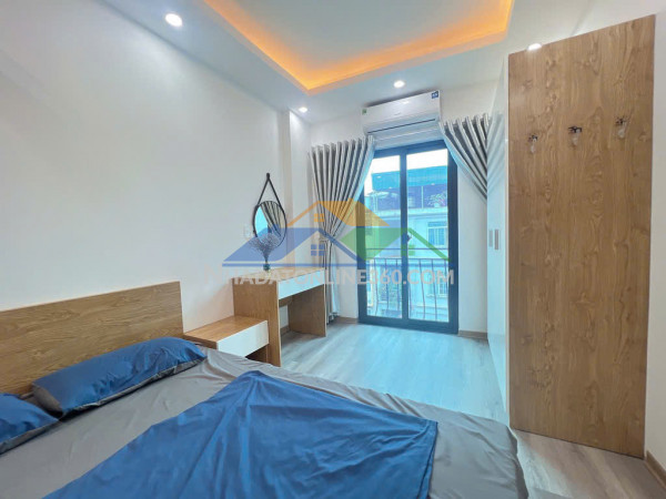 Cho thuê ccmn 25m thoáng full đồ đẹp ngõ 20 hồ tùng mậu, cầu giấy