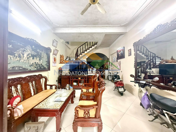 Bán nhà trần phú, 65m2, 4 tầng, mặt tiền 6m, 30 tỷ, ngõ ô tô...