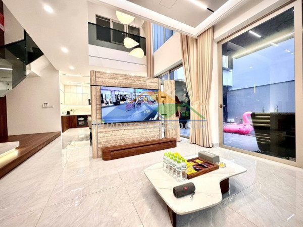 ♪  bán villa & homestay cao cấp tô hiến thành, 180m2, 3 tầng, còn...