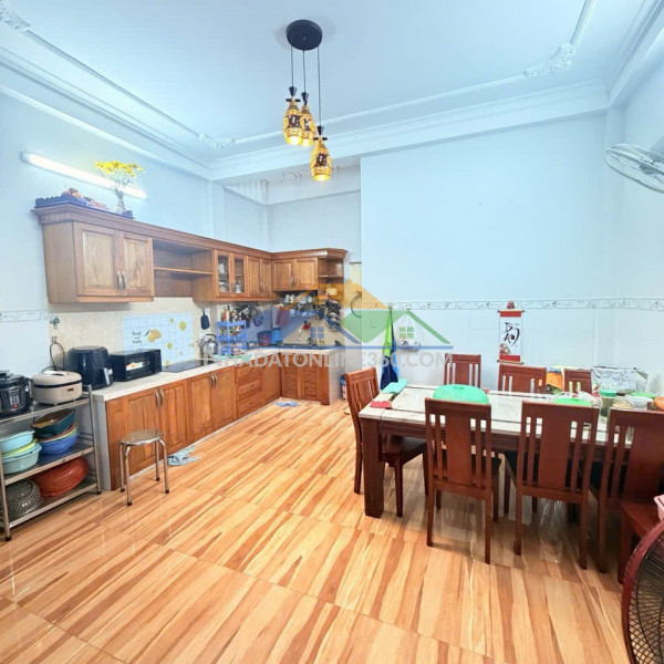 Sát công viên gia định - gấp b.án 62m2 - 3 tầng- ô tô thông-chỉ...
