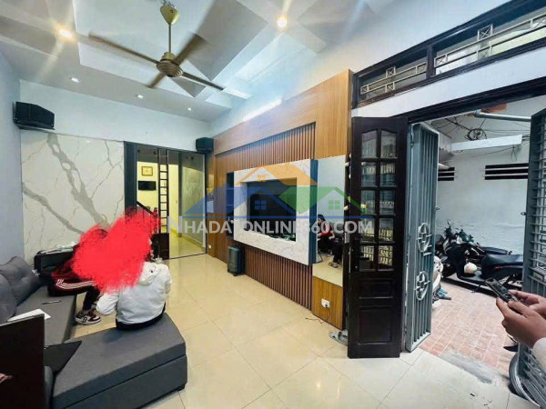 Cho thuê nhà lương định của – đống đa  50m² × 3 tầng  4pn ...